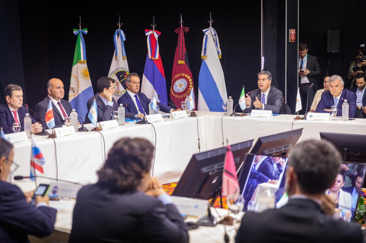 *NORTE GRANDE: GOBERNADORES RESPALDARON LA EJECUCIÓN DEL GASODUCTO NÉSTOR KIRCHNER PARA IMPULSAR LA SOBERANÍA ENERGÉTICA*