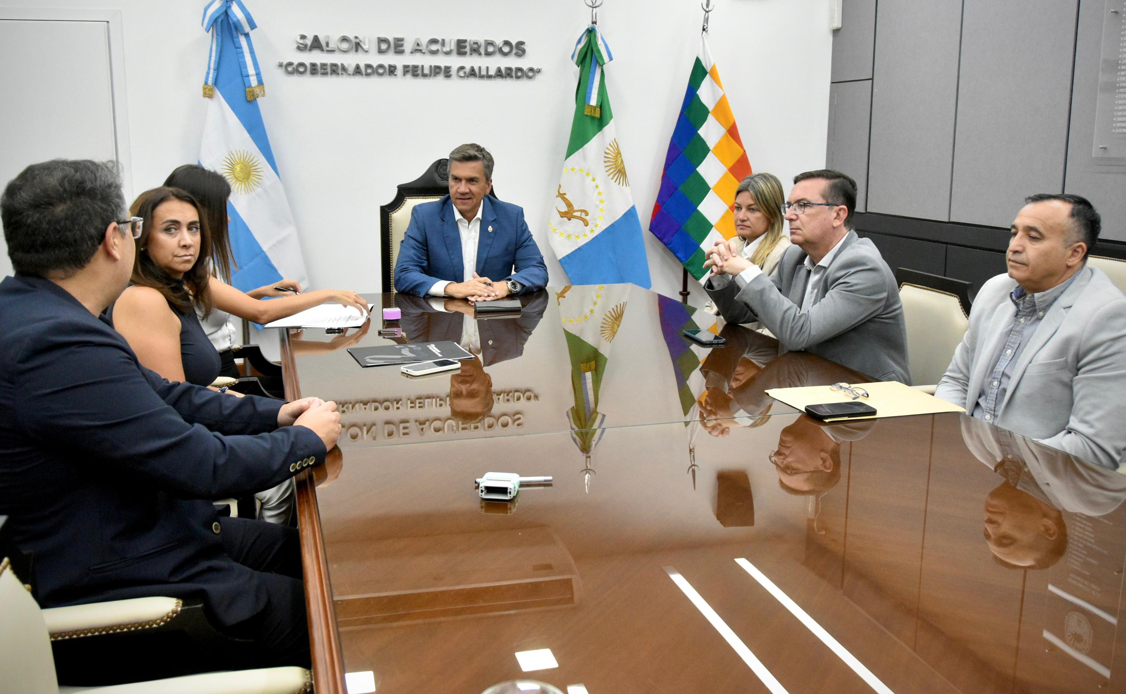 *EL GOBIERNO PROVINCIAL Y LA UNIVERSIDAD DE LA CUENCA DEL PLATA FIRMARON UN CONVENIO DE COOPERACI&Oacute;N*