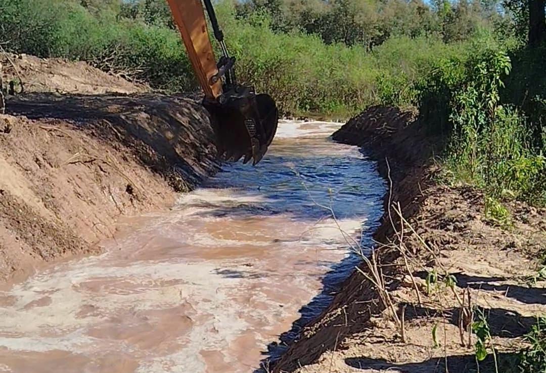 *EL GOBIERNO PROVINCIAL AVANZA EN LA CANALIZACIÓN DEL RÍO BERMEJO, UNA SOLUCIÓN INTEGRAL PARA LOS PRODUCTORES RURALES*