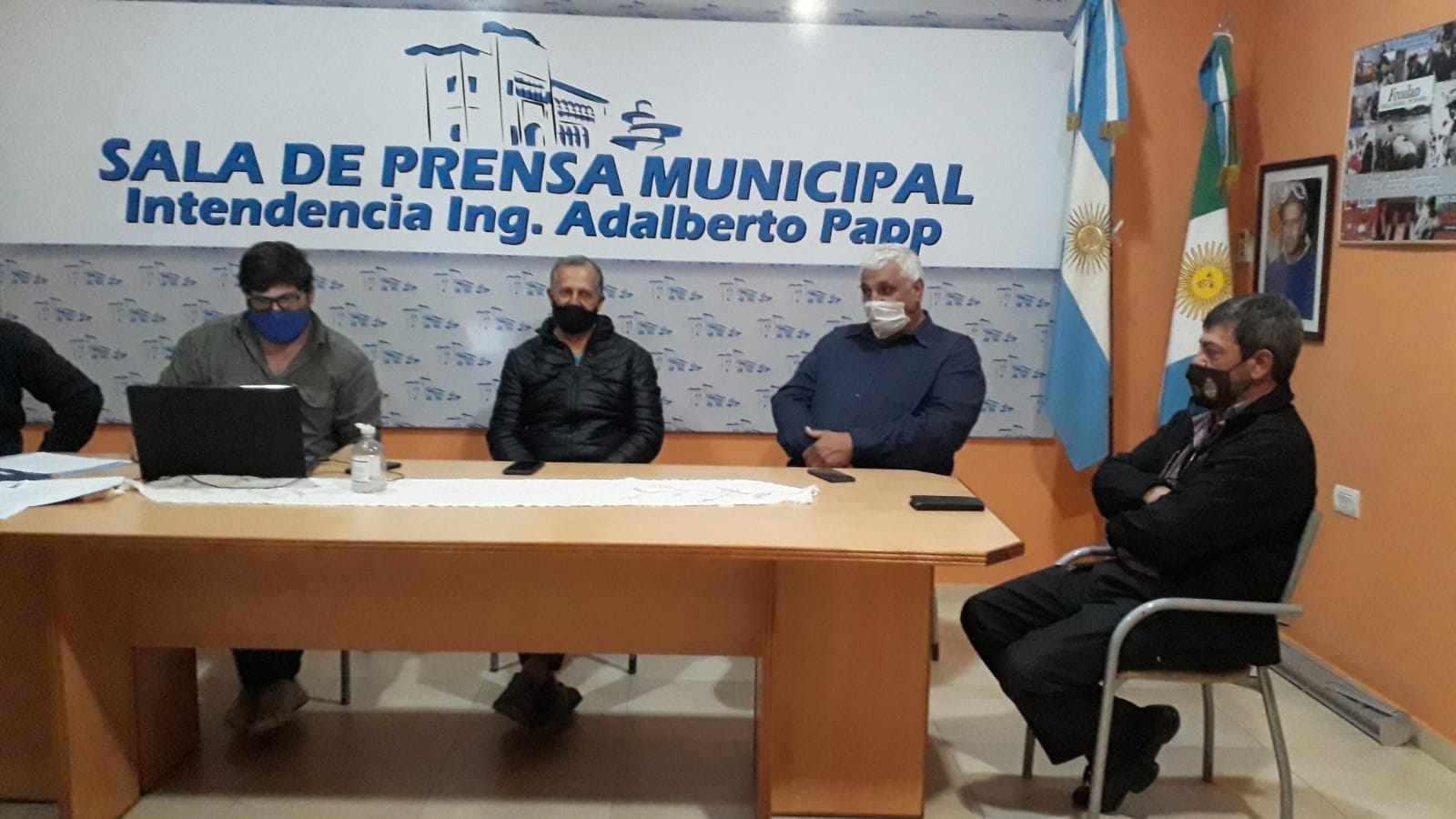 EN REUNIÓN DE COMISIÓN DE EMERGENCIA AGROPECUARIA, SE PRESENTÓ AL NUEVO DELEGADO DEL MINISTERIO DE LA PRODUCCIÓN