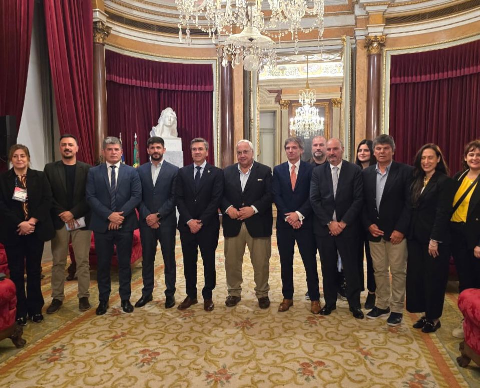 *PORTUGAL: EL GOBERNADOR ZDERO FORTALECIÓ LAZOS INSTITUCIONALES EN LISBOA JUNTO AL NORTE GRANDE*