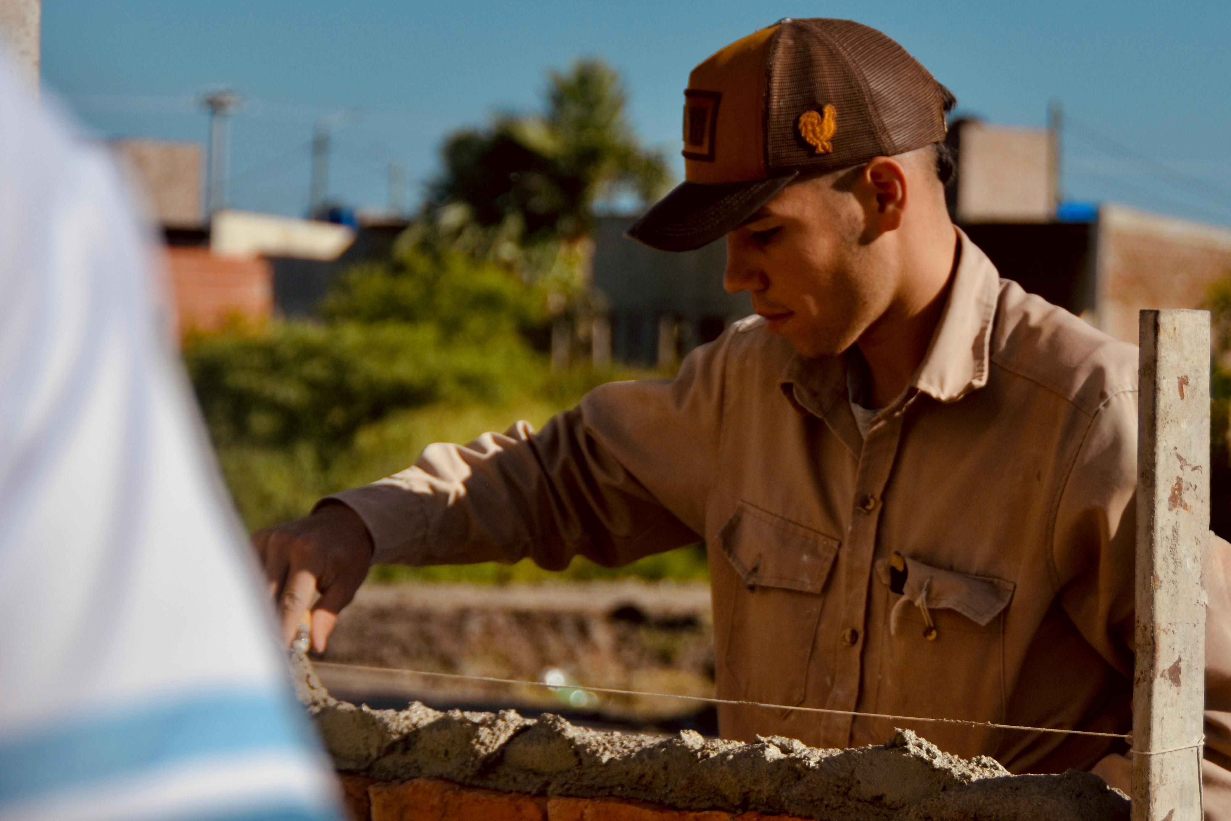 *ZDERO SUPERVIS&Oacute; EL AVANCE DE OBRAS DE VIVIENDAS EN LA CHACRA 214 Y RATIFIC&Oacute; EL COMPROMISO CON EL ACCESO A LA CASA PROPIA*