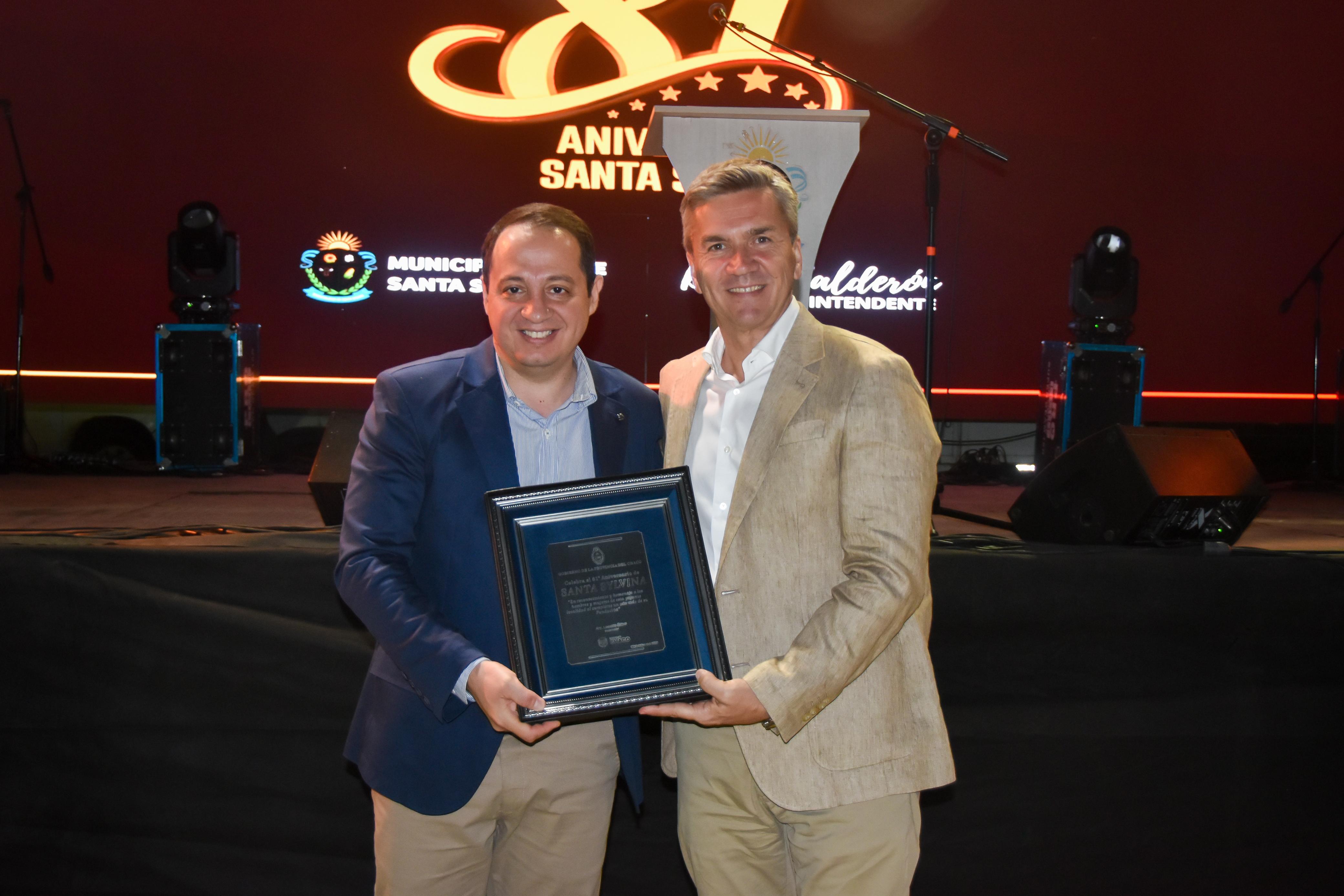 *EL GOBERNADOR ZDERO ACOMPA&Ntilde;&Oacute; EL 81&deg; ANIVERSARIO DE SANTA SYLVINA Y DESTAC&Oacute; EL CRECIMIENTO DE LA CIUDAD*