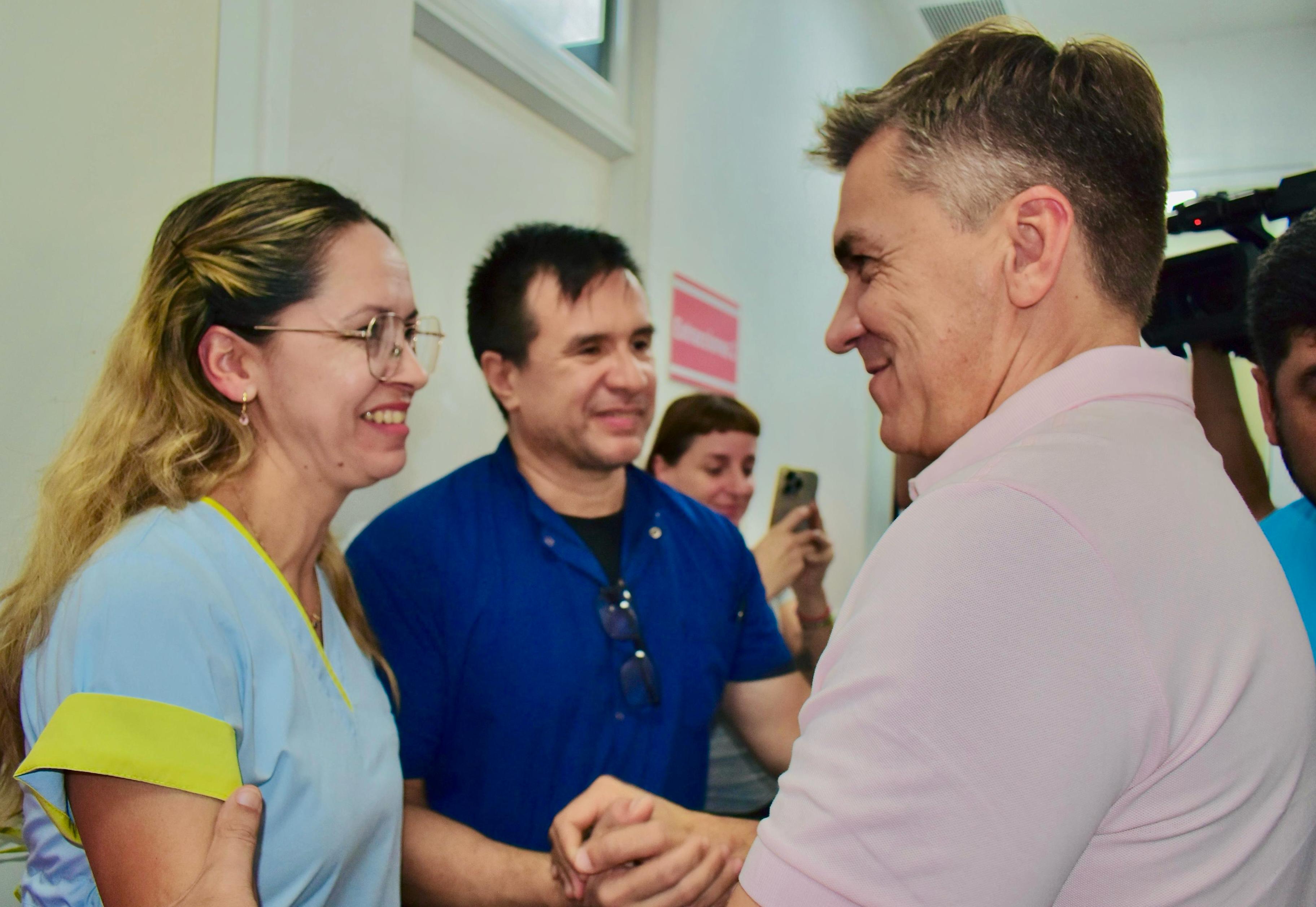*GRAL. SAN MARTÍN: EL GOBERNADOR ZDERO CONSTATÓ EL AVANCE DE OBRAS DEL HOSPITAL “FÉLIX A. PÉRTILE” Y ENTREGÓ UNA AMBULANCIA*