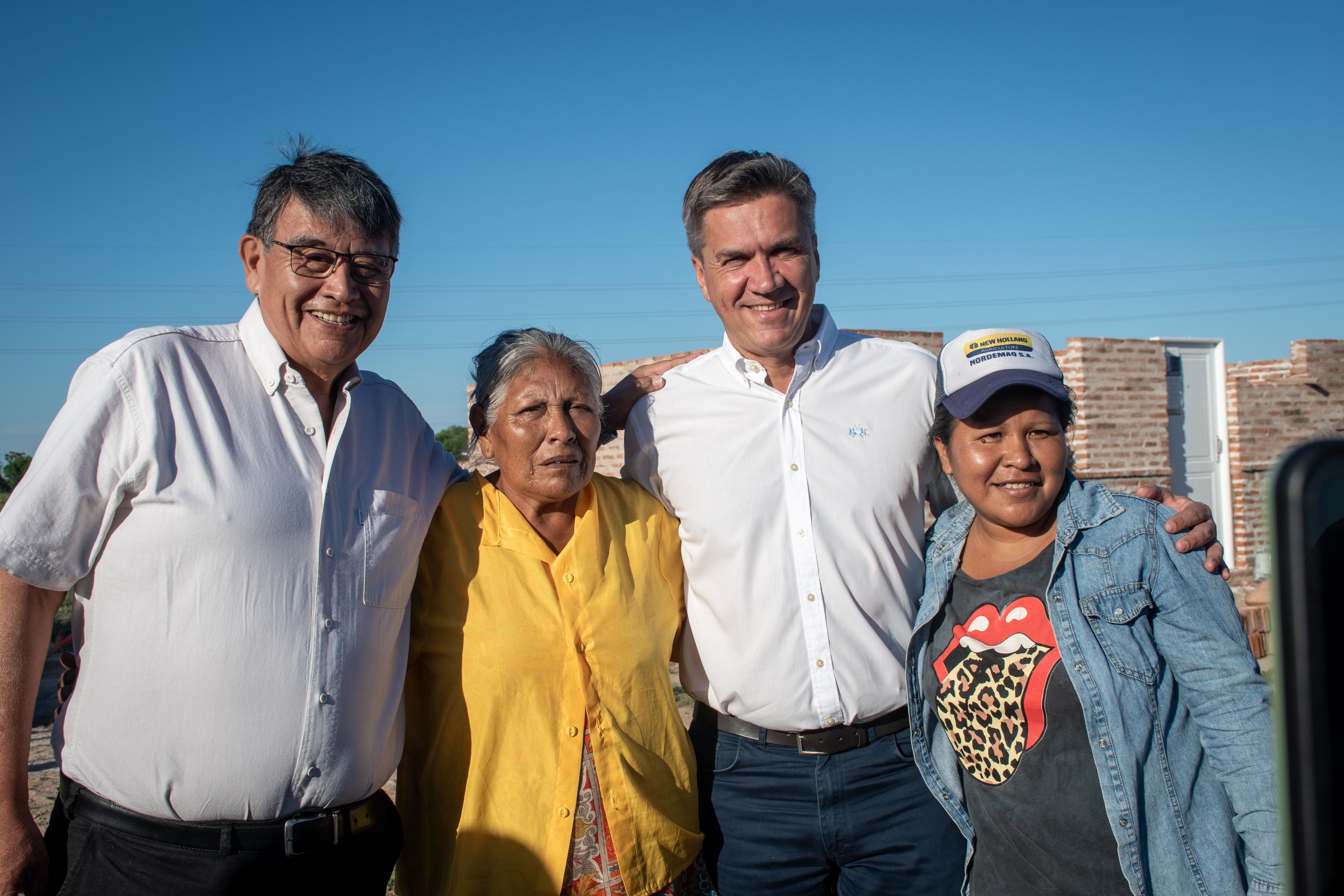 *PARAJE RANCHO VIEJO, LA LEONESA: EL GOBERNADOR ZDERO VERIFICÓ EL AVANCE DE OBRAS DE VIVIENDAS*