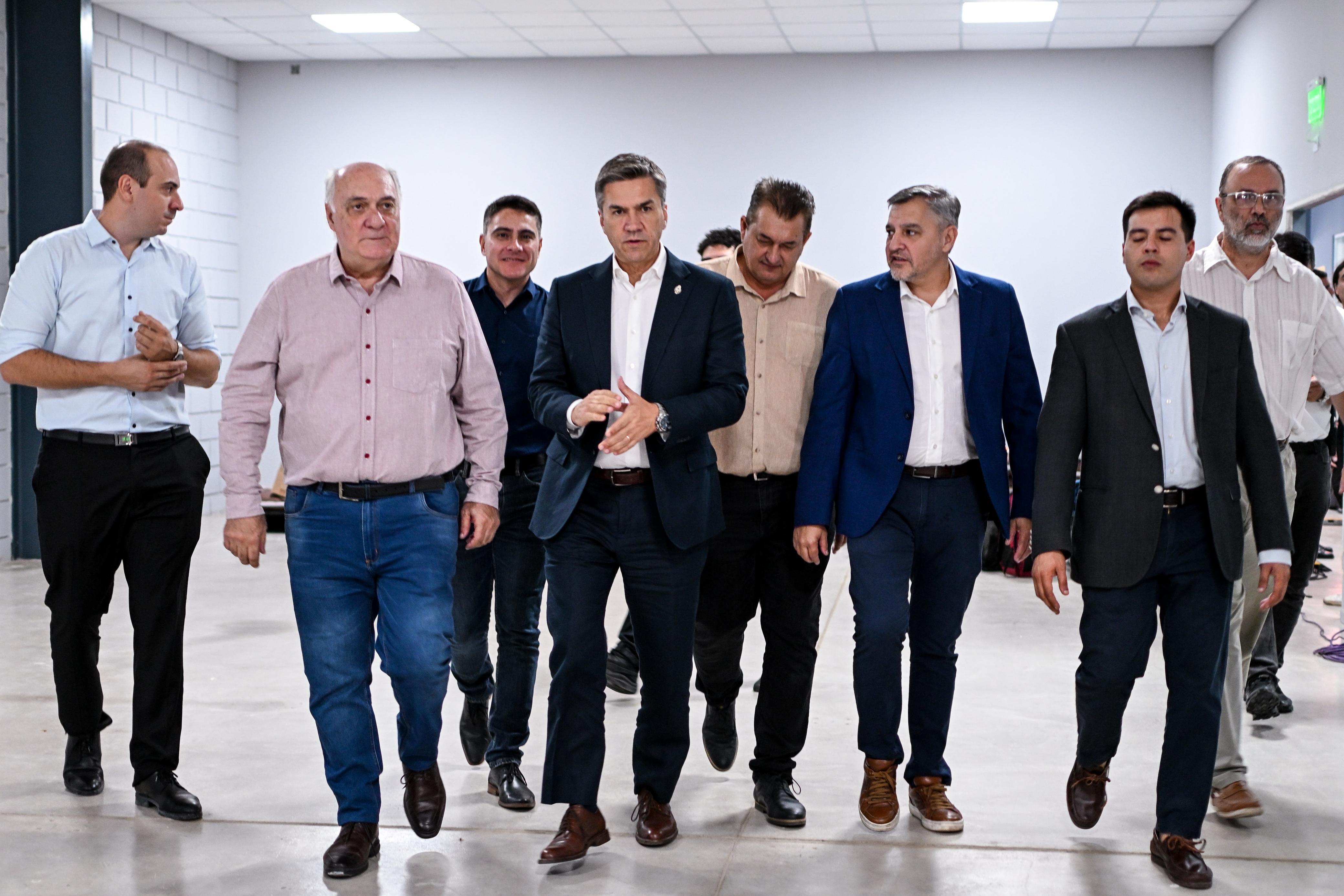 *CHACO SUMA UNA NUEVA INDUSTRIA: ABRI&Oacute; SUS PUERTAS LA F&Aacute;BRICA DE ALFAJORES MOOD EN PUERTO TIROL*