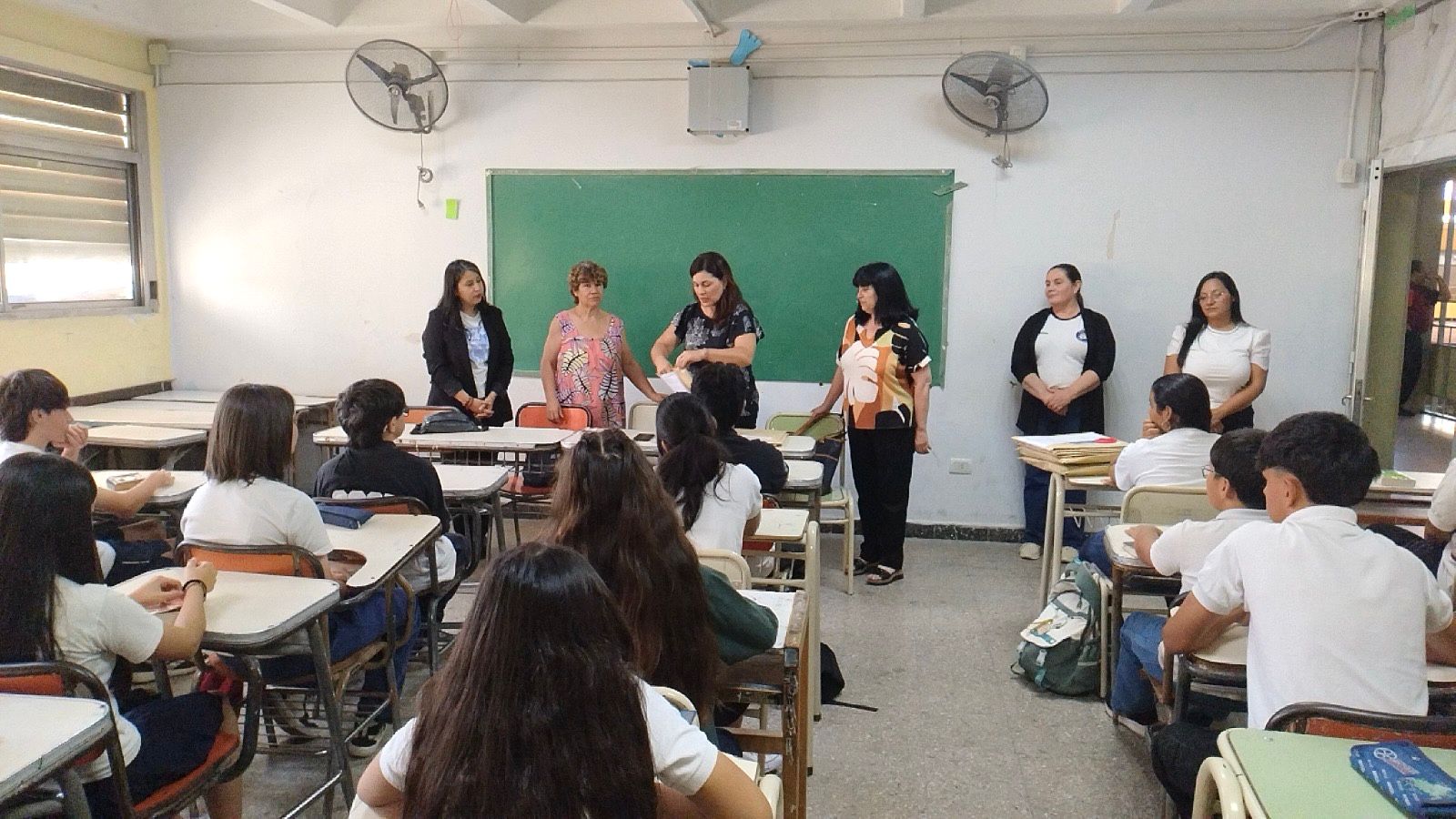 *EDUCACI&Oacute;N ANUNCI&Oacute; LA TITULARIZACI&Oacute;N DE DOCENTES DE LA MODALIDAD BILING&Uuml;E INTERCULTURAL IND&Iacute;GENA*